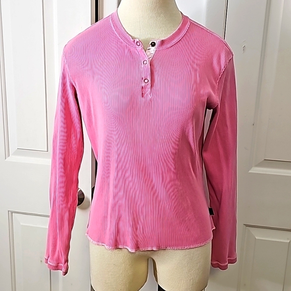 The North face pink 100% cotton long sleeve top Henley style W/ three snaps‎ Lg